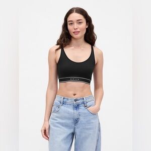 NWT Gap × BÉIS Seamless Logo Sports Bra Black XS